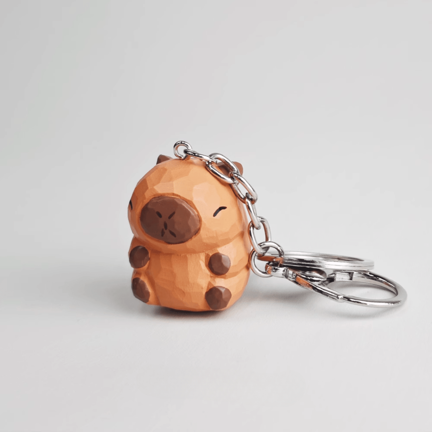 Earthy Wood Capybara Keychain - Playful & Elegant