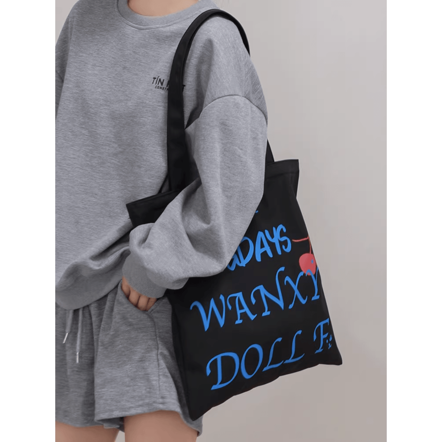 Graffiti tote Canvas bag - REVEALME