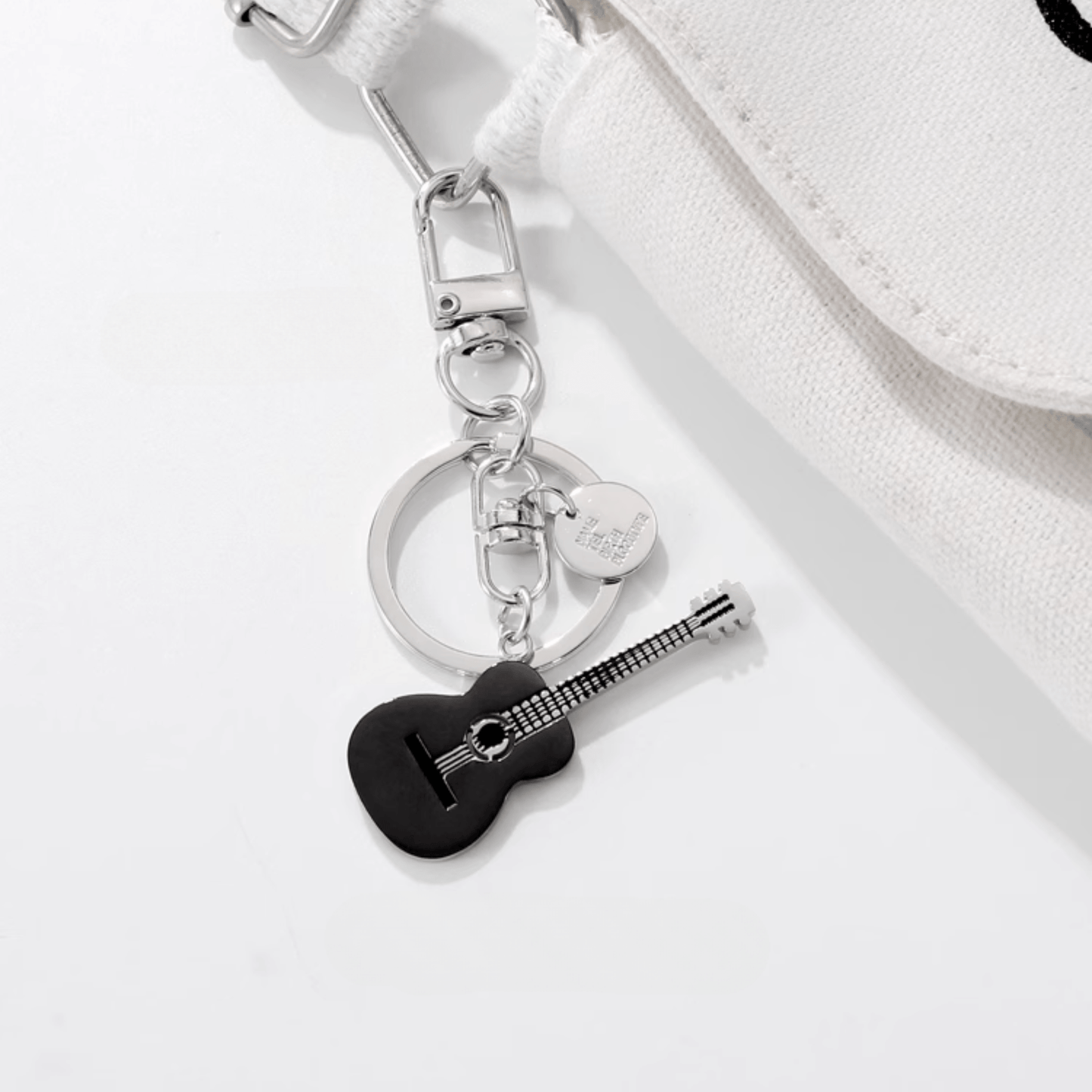 Music Lover's Guitar Metal Keychain - Durable & Stylish Accessory!