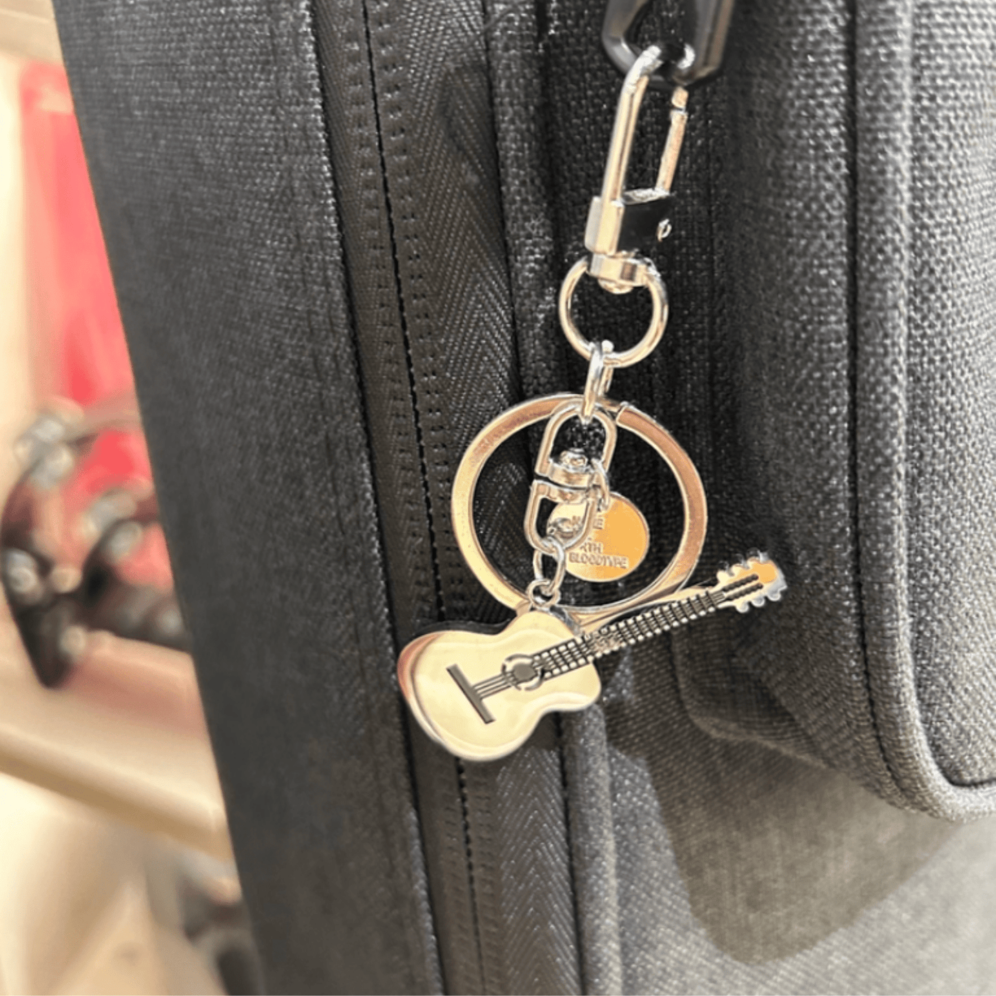 Music Lover's Guitar Metal Keychain - Durable & Stylish Accessory!