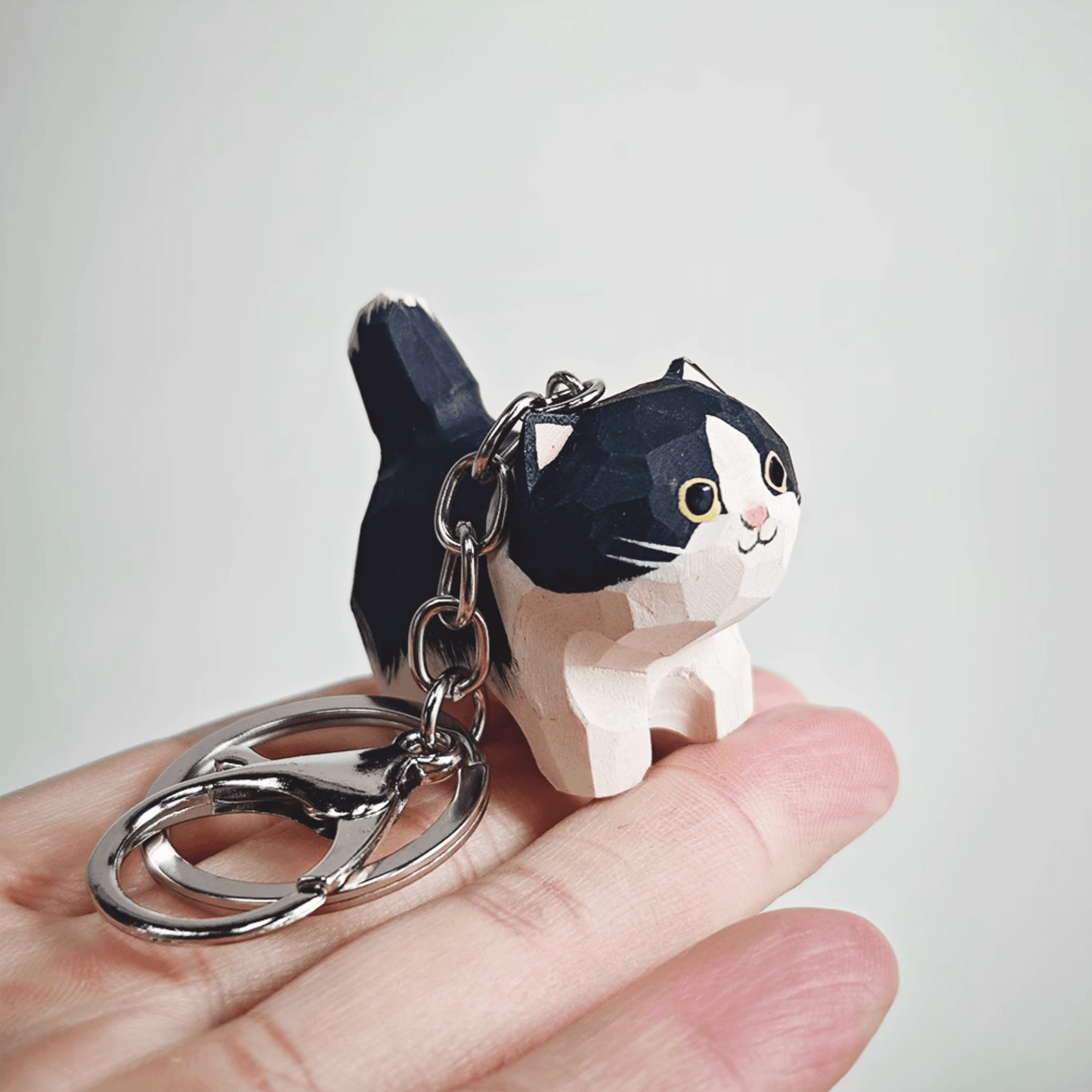 Mini Wooden Kitten Keychain - Rustic Elegance in Your Pocket