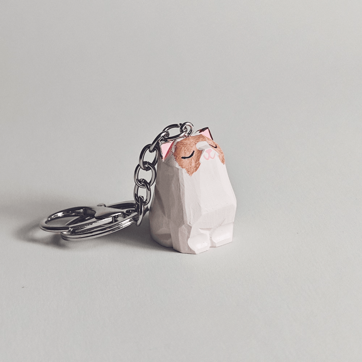Ragdoll Cat Wooden Keychain - Handcrafted Eco-Friendly Design for Cat Lovers