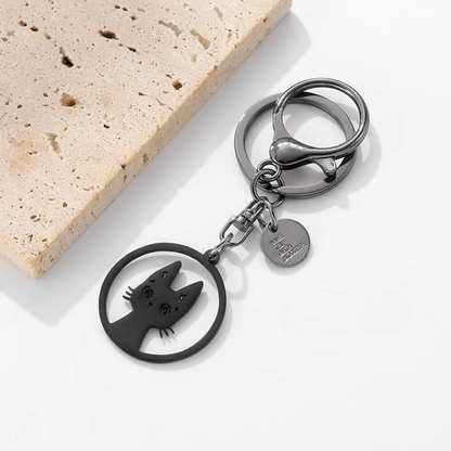 Handmade Black Cat Metal Keychain: Mystery and Style for Cat Lovers!