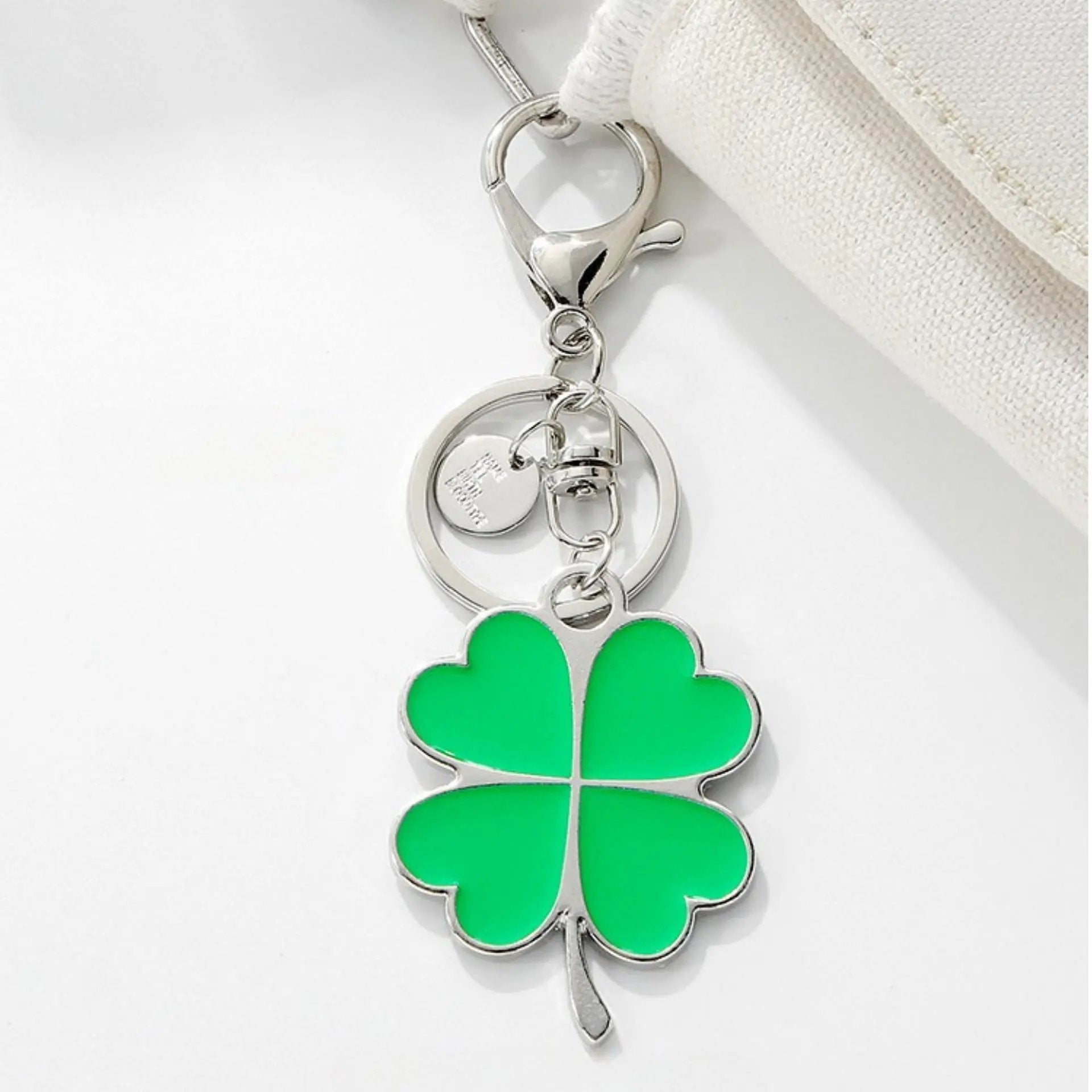 Handmade Four-Leaf Clover Metal Keychain - Luck on the Go!