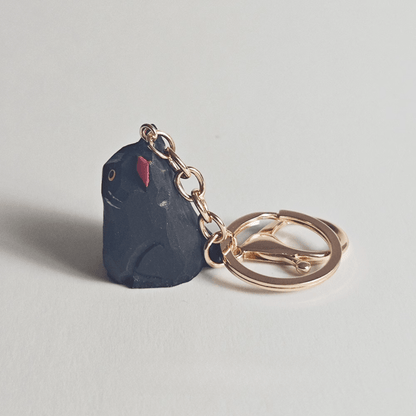 Handcrafted Black Kitty Keychain: Elegance & Nature Combined