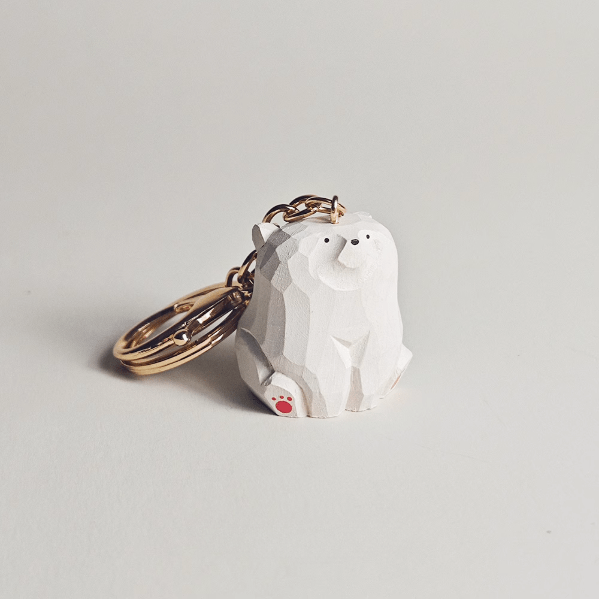 Arctic Wood Polar Bear Keychain - Handcrafted Nordic Design