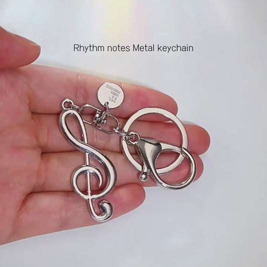 Handmade Rhythm Notes Metal Keychain - Musical Love for Your Keys!