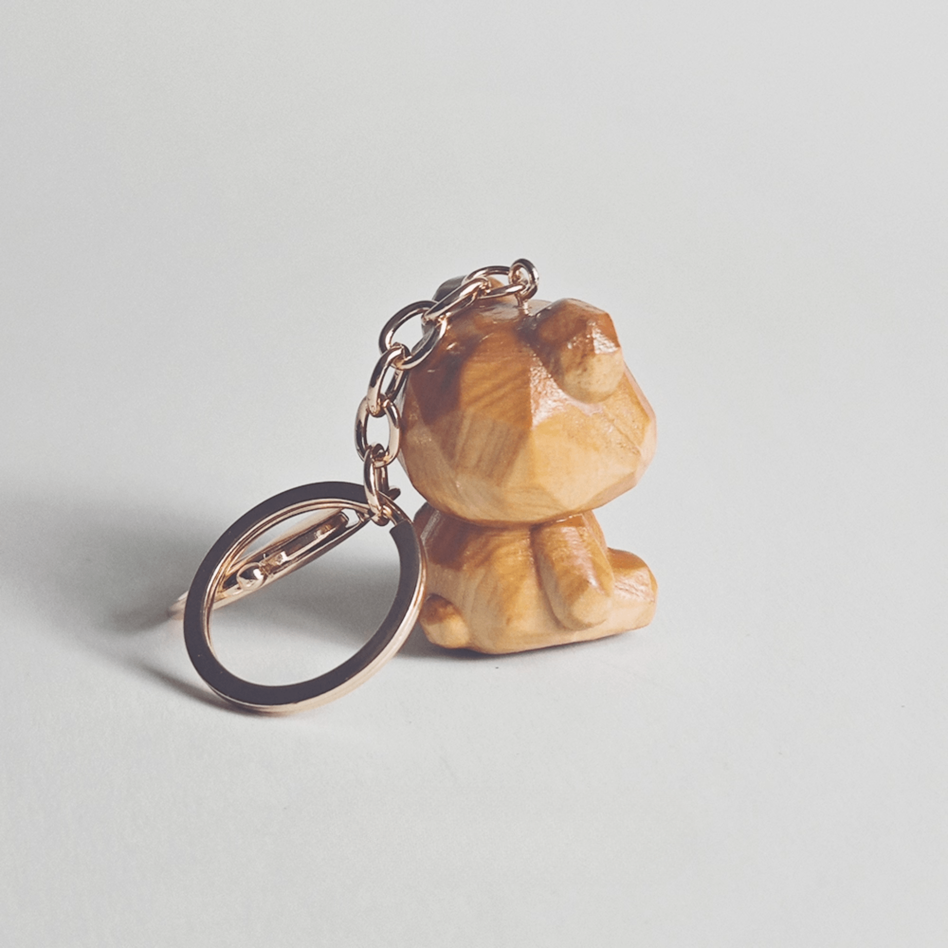 Sustainable Wood Teddy Bear Keychain - Nostalgic Eco - Friendly Charm - REVEALME